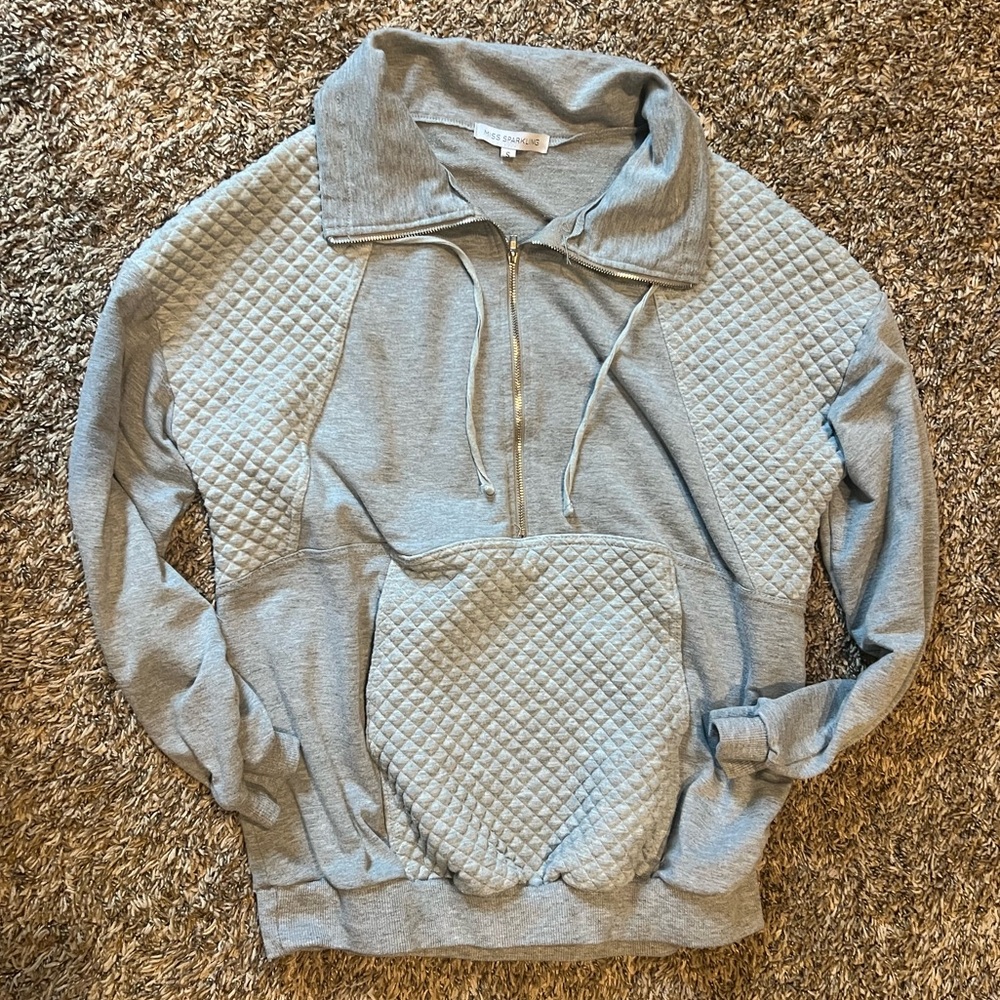 Gray Zip Up Sweater with Ribbed Knit